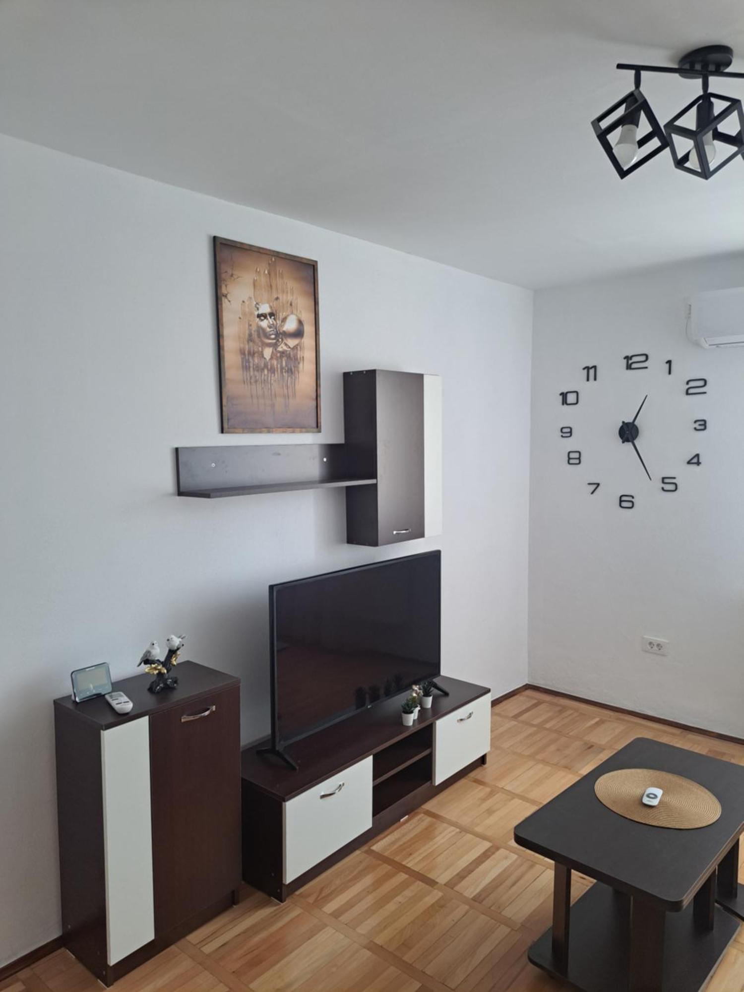 Apartament Confort Hd Hunedoara Eksteriør billede